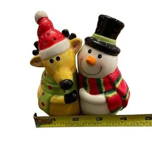 Ganz Holiday Snowman Reindeer Ceramic Salt and Pepper Shaker Set NWT